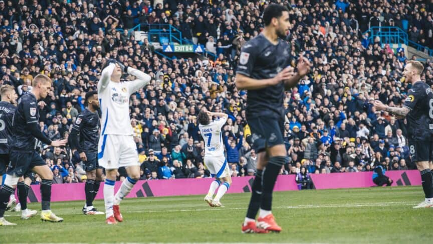 Dan James and Brenden Aaronson summing up how everyone felt against Swansea as they both look to the skies with their heads in their hands