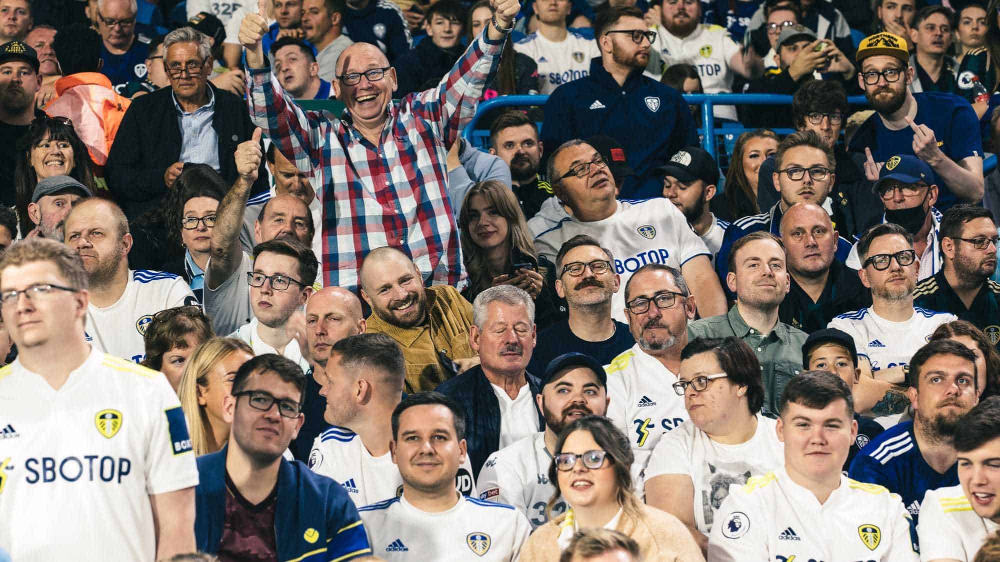 Leeds fans in the Kop flicking Vs at the camera like good 'uns