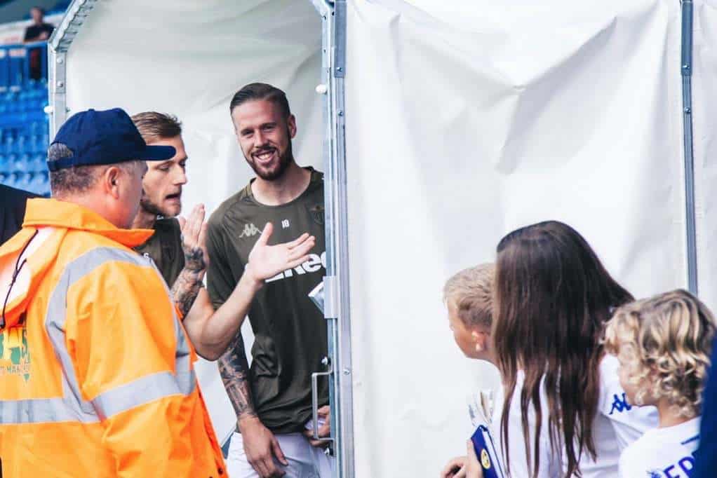 Pontus Jansson - Leeds United - Lee Brown - The Square Ball 02.jpg Pontus Jansson Leeds United Lee Brown The Square Ball 02